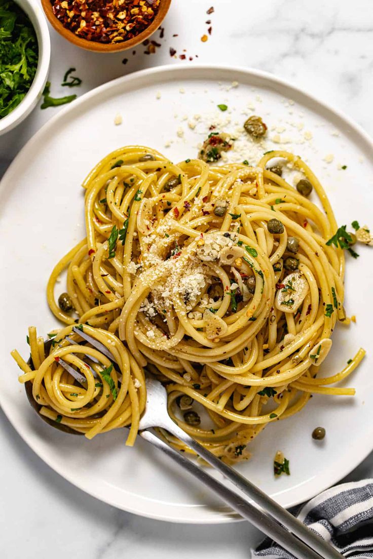 Olej w Makaronie: Zapobieganie Sklejaniu po Ugotowaniu